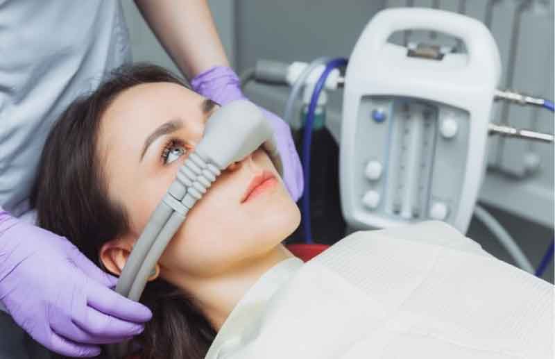 Cuál es el efecto del óxido nitroso en pacientes de consultorios dentales?
